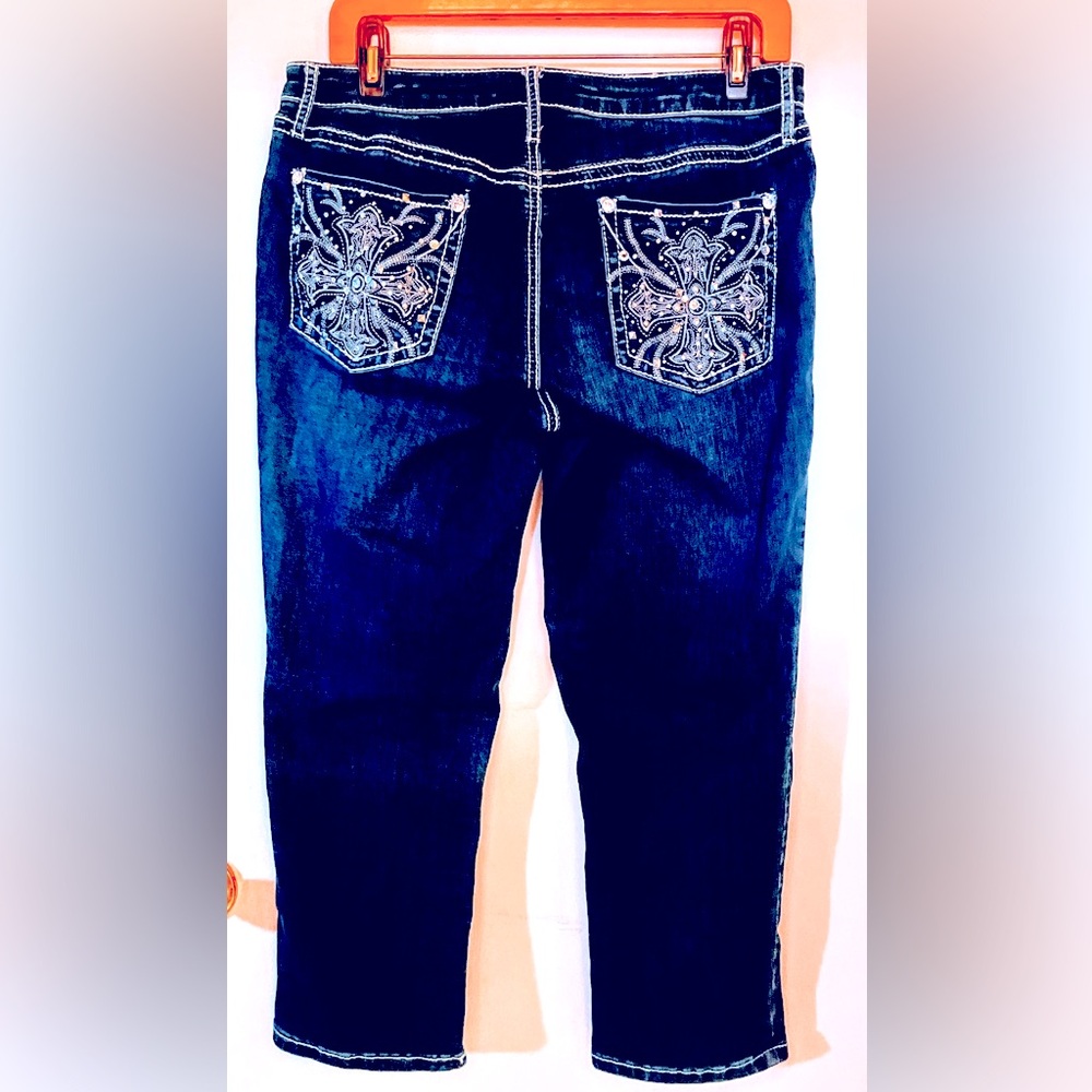 Embellished Capri Style Jeans . Apartment 9, Size 12.